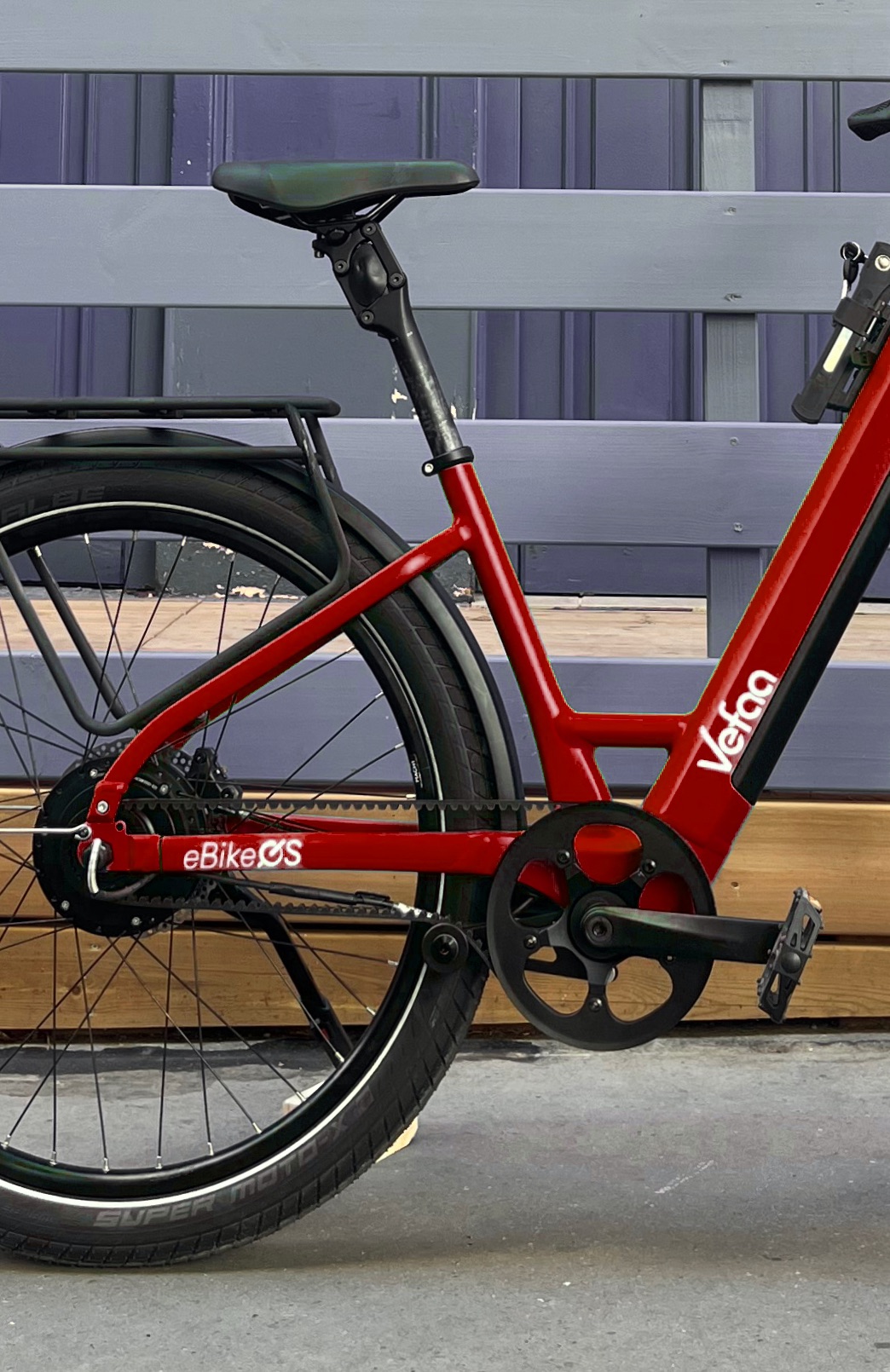 zoom EbikeOS et du frein régénératif sur le vélo parcours